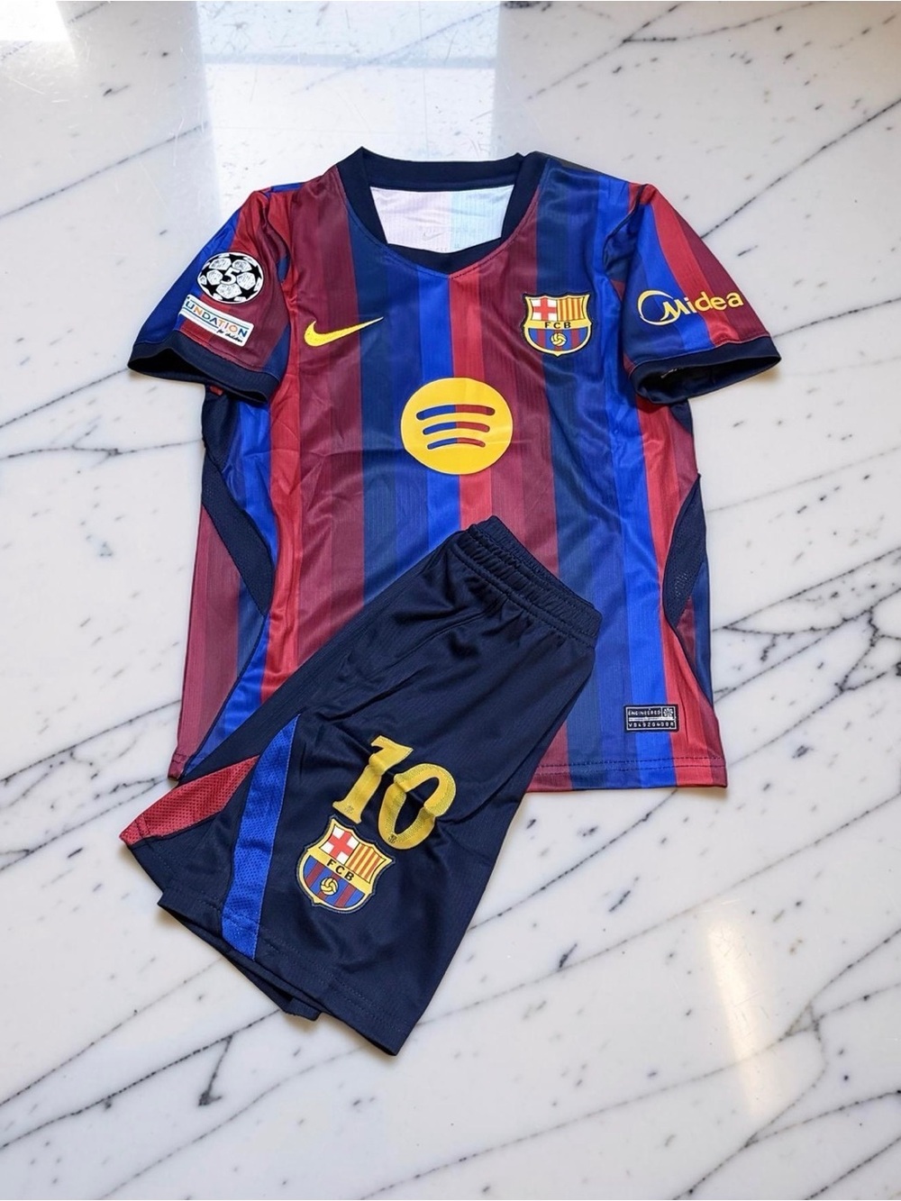 Lamine Yamal Barcelona Kids Jersey Shorts Kit #10 Blaugrana Home Set - Picture 2 of 2